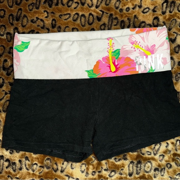 Victoria’s Secret PINK Yoga Shorts – Floral Waistband – Size S (Made 02/2013) - Picture 4 of 7